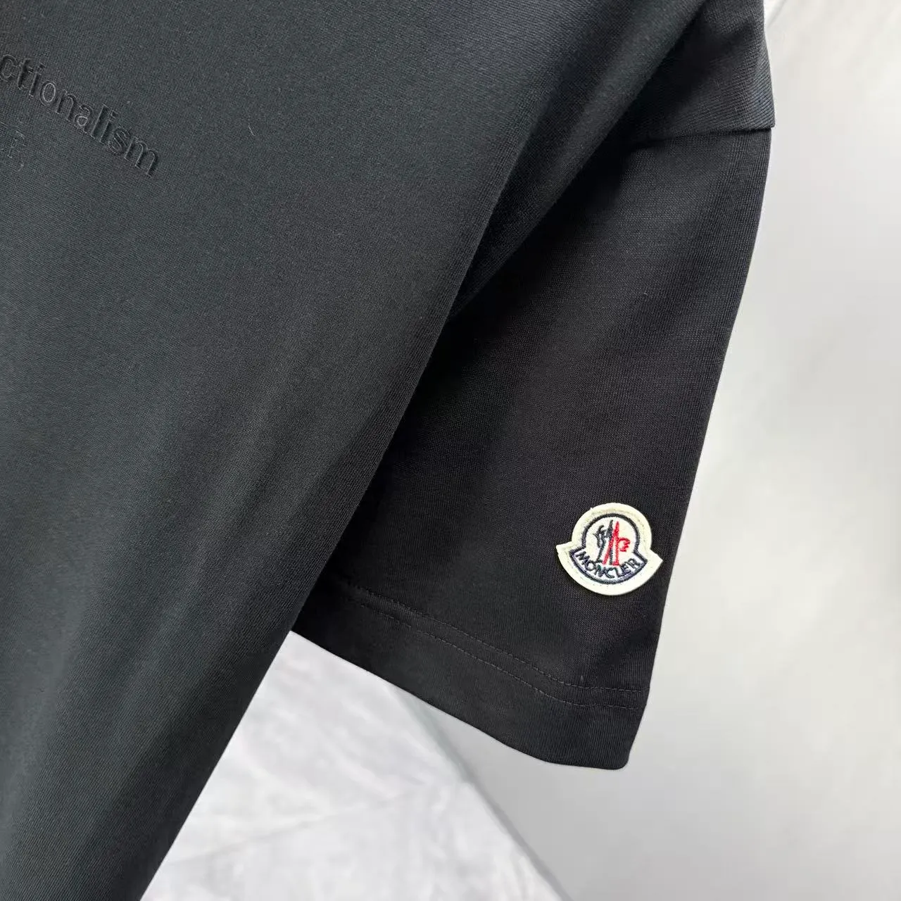MONCL* * 2026 New Arrival T logo ：Black White Bright Red Dark Blue Sizes：S M L XL XXL